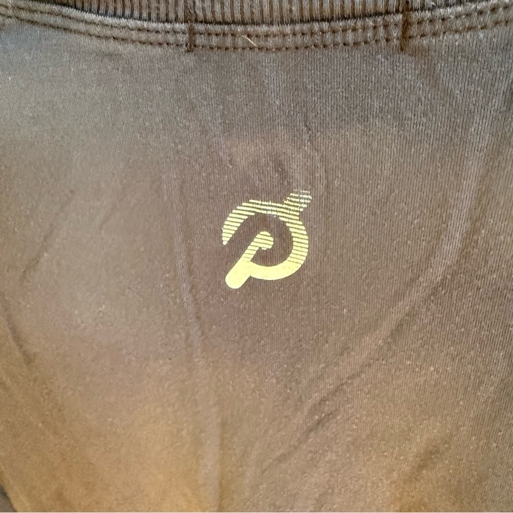 Peloton blue long sleeve tshirt. Size XL - Picture 4 of 4